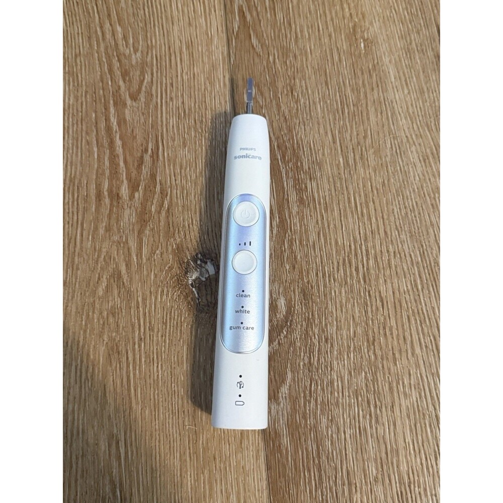 Philips Sonicare ExpertResult 7000 Sonic Electric Toothbrush Handle HX751V USED